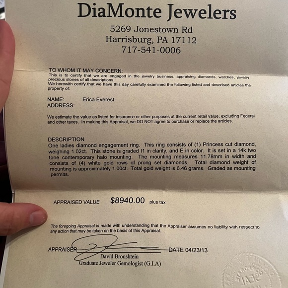 2.1 carat engagement ring with wedding band. - Picture 6 of 6